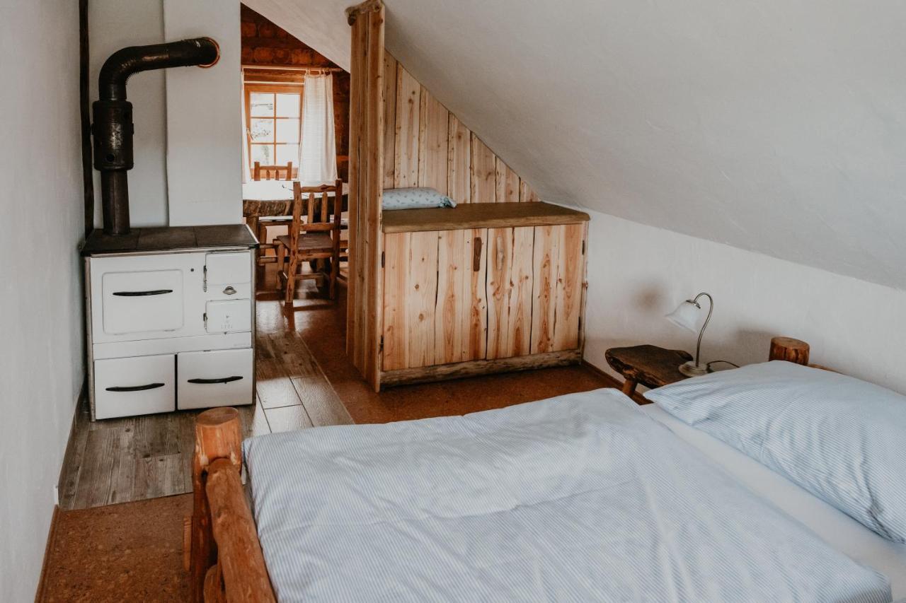 Osada Havranu Hotel Hnanice  Buitenkant foto
