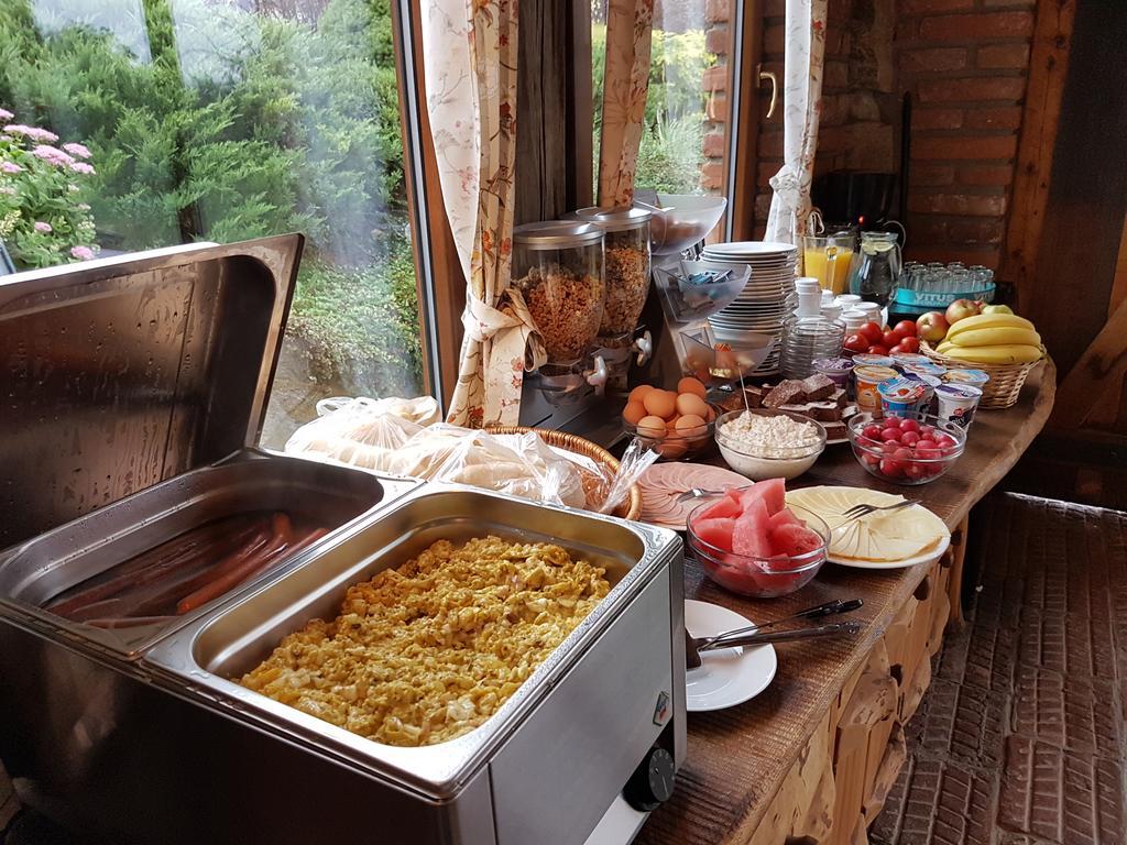 Osada Havranu Hotel Hnanice  Buitenkant foto